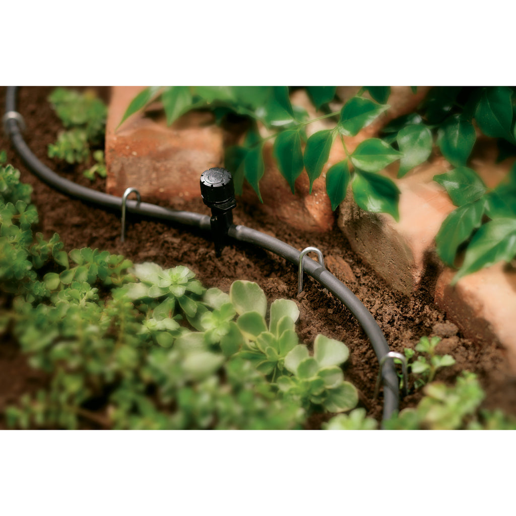 Tubería de distribución ciega para riego por goteo de 1/4" x 50', color negro | 67300