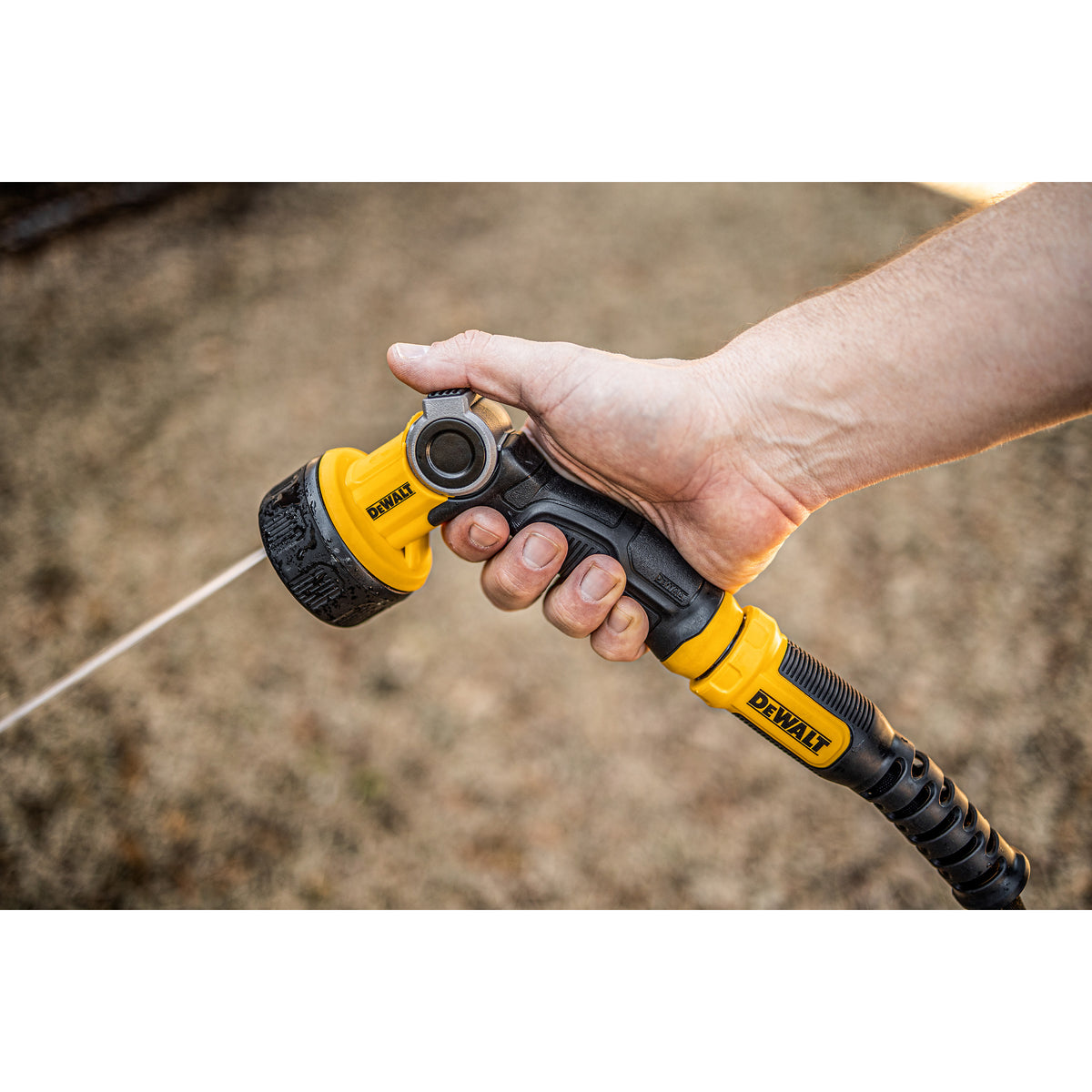 Boquilla de torreta con control de pulgar DEWALT Pattern Pro DXWN3288