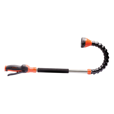 BD2142 - BLACK+DECKER Snake Wand® is a lightweight home and garden watering wand features flexible, articulating ABS joints for 360-degree watering coverage, plus 9 spray patterns for infinite configurations, and an ergonomic silicone comfort grip to reduce fatigue.