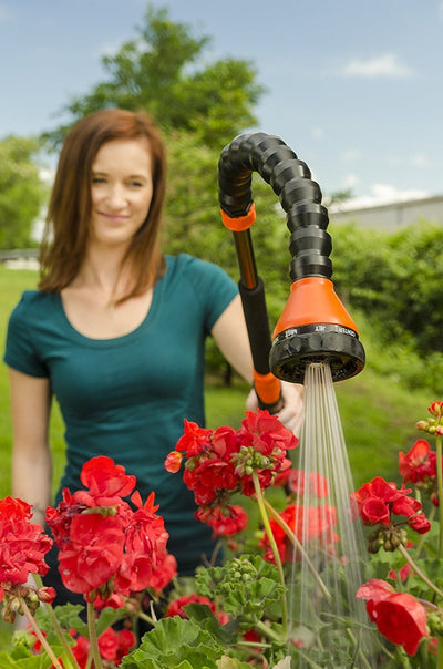 BD2142 - BLACK+DECKER Snake Wand®. With its long, 36-inch reach, the Snake Wand™ makes outdoor cleaning and watering jobs easy for anyone.