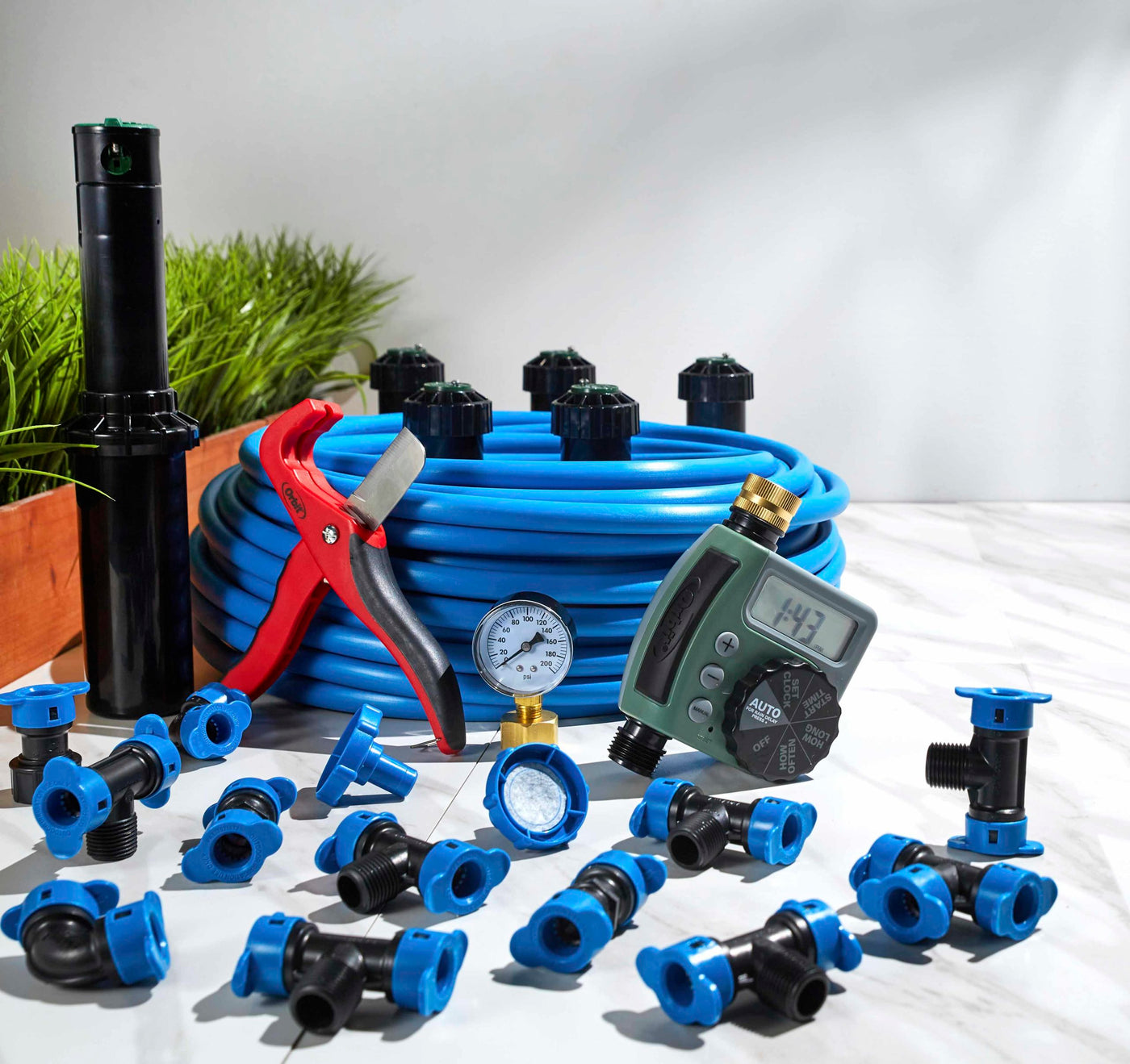 50020 - This all-inclusive sprinkler system connects to a hose and is meant to be buried. Seamlessly schedule waterings and cover 1,000 square feet of lawn. The Orbit sprinkler kit features Blu-lock pipe and fittings (no glue required) 6 fully adjustable gear drive sprinklers and a digital timer. 