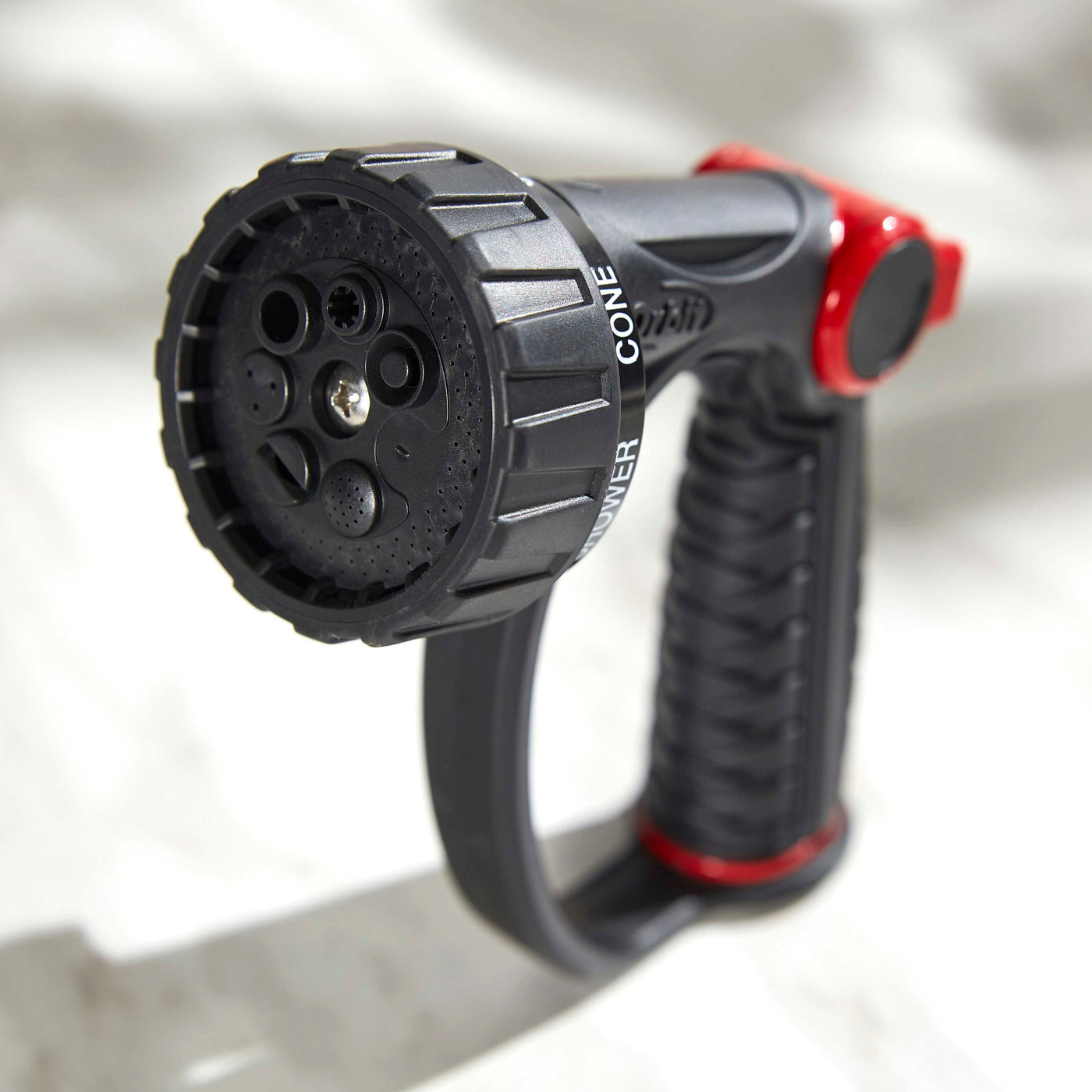 7 spray patterns for a variety of watering needs
